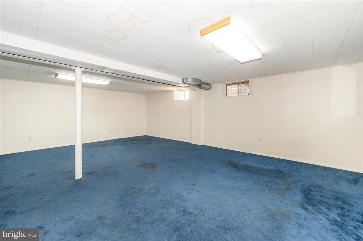 COLLEGE ESTATES - Residential