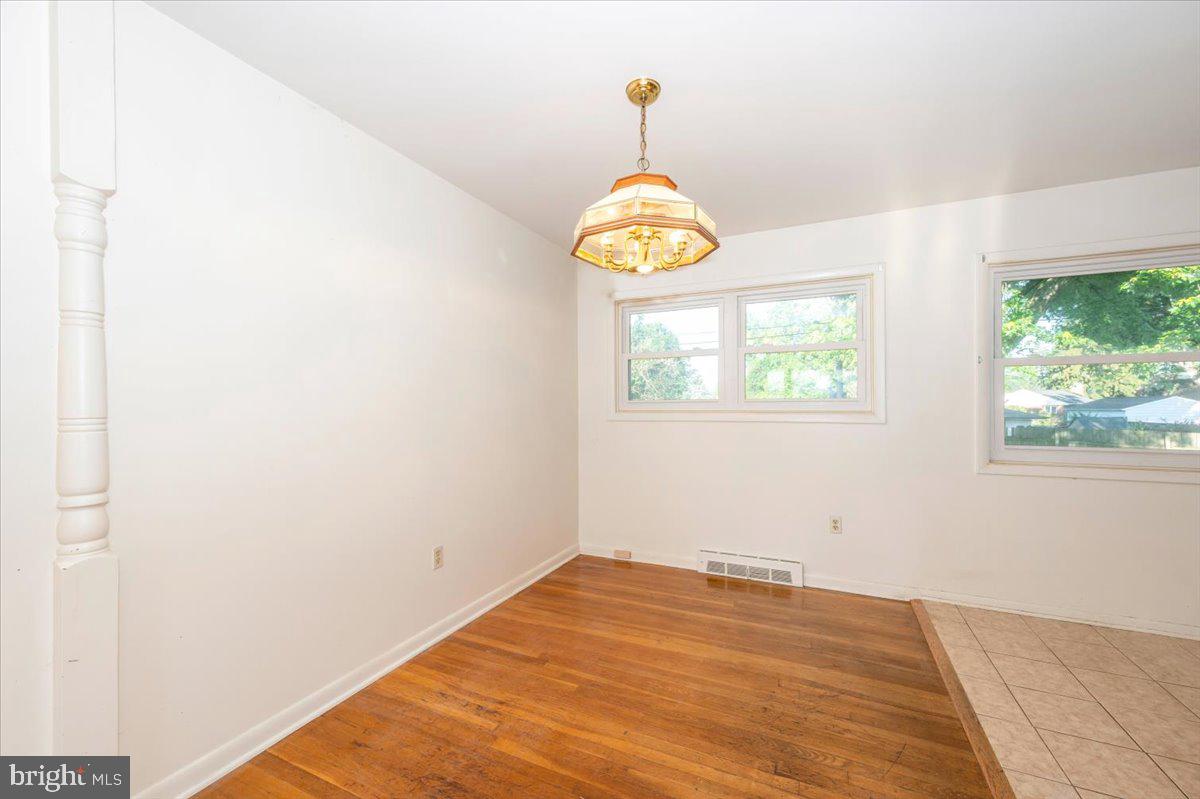 COLLEGE ESTATES - Residential