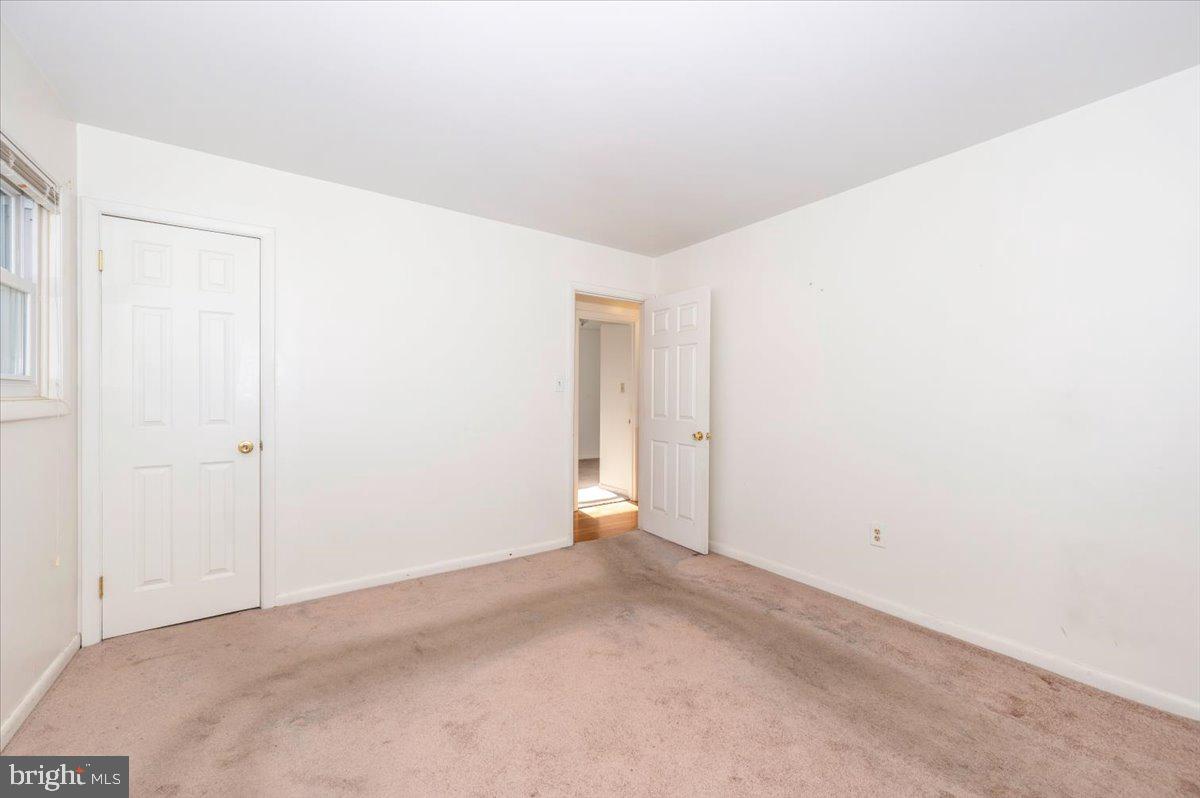 COLLEGE ESTATES - Residential