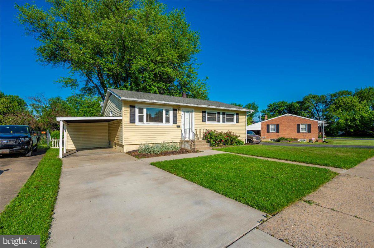 COLLEGE ESTATES - Residential