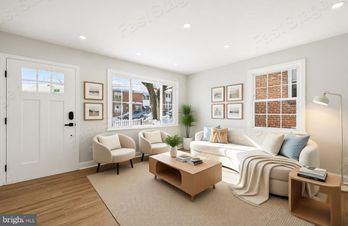 Townhouse at 334 NICHOLSON STREET NE