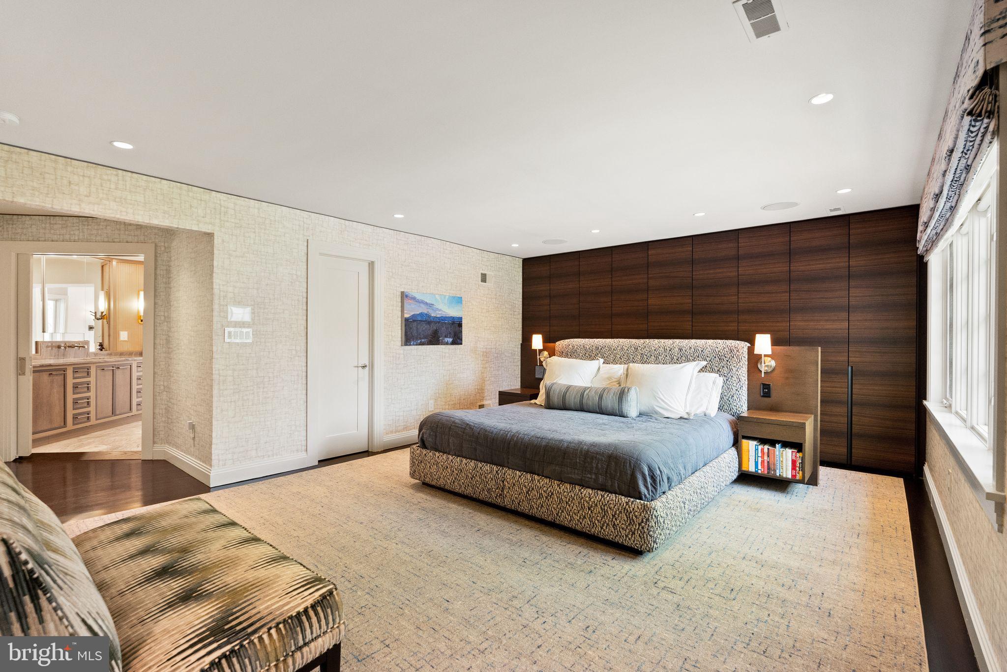 BANNOCKBURN ESTATES - Residential