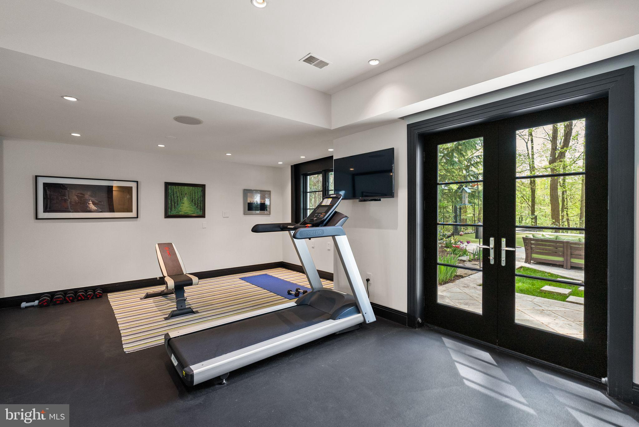 BANNOCKBURN ESTATES - Residential