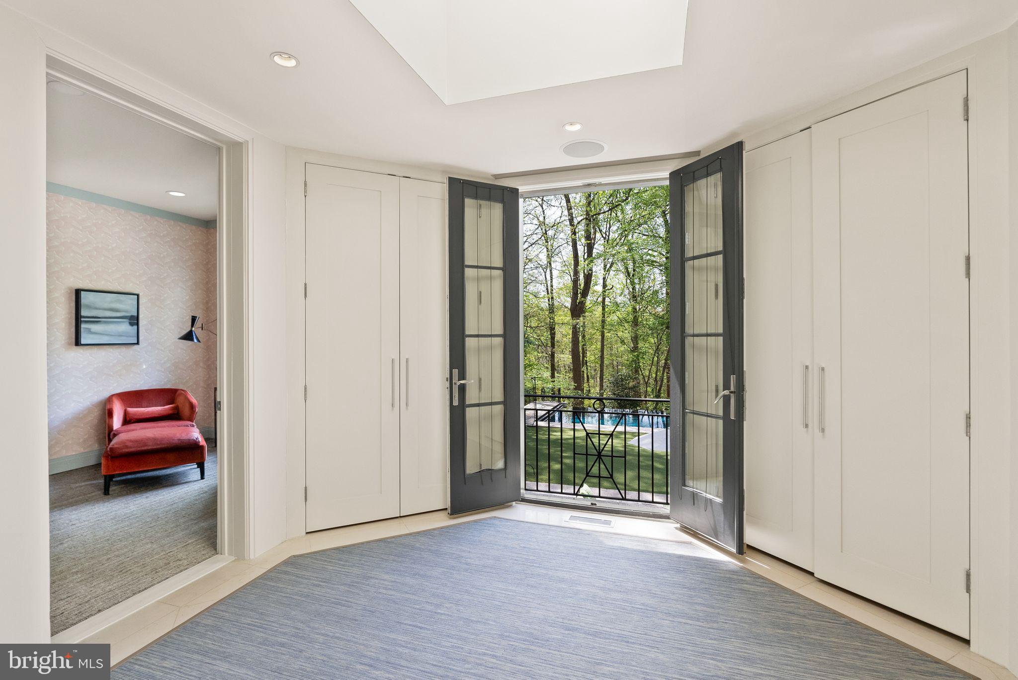 BANNOCKBURN ESTATES - Residential