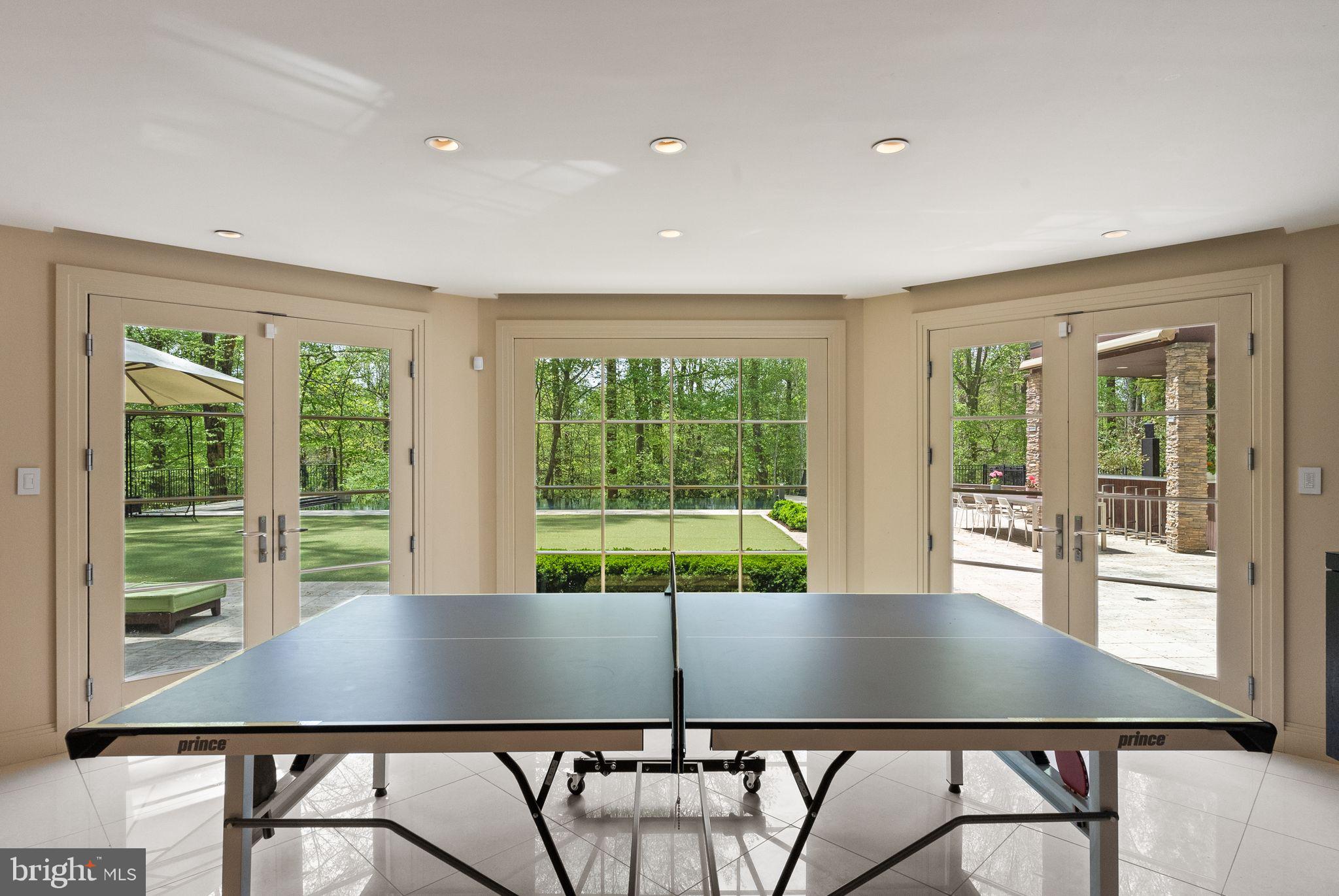 BANNOCKBURN ESTATES - Residential