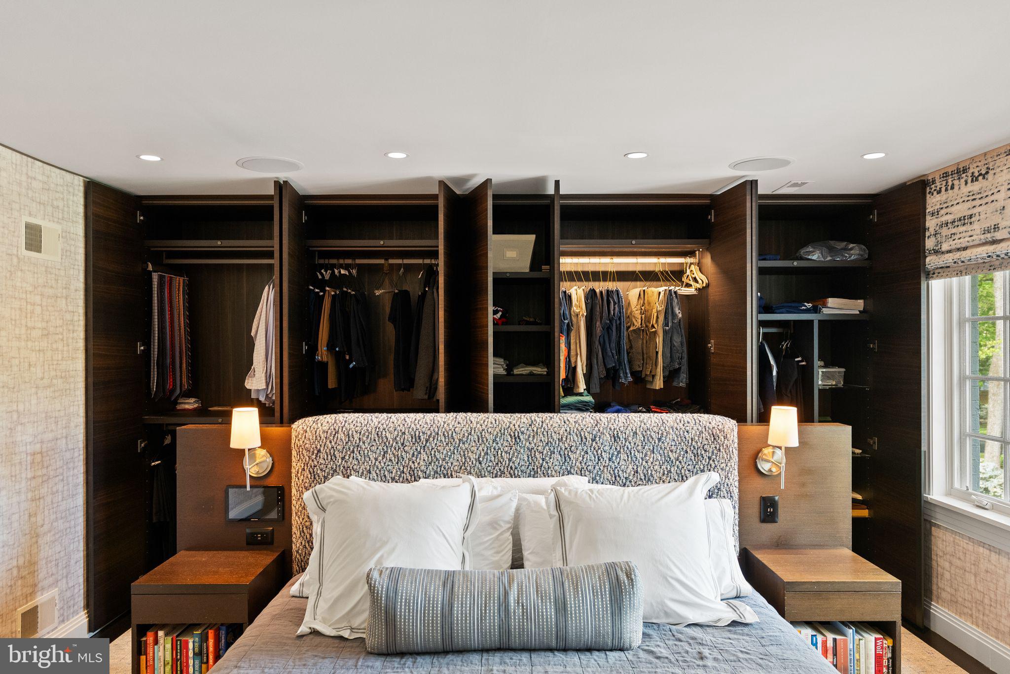 BANNOCKBURN ESTATES - Residential