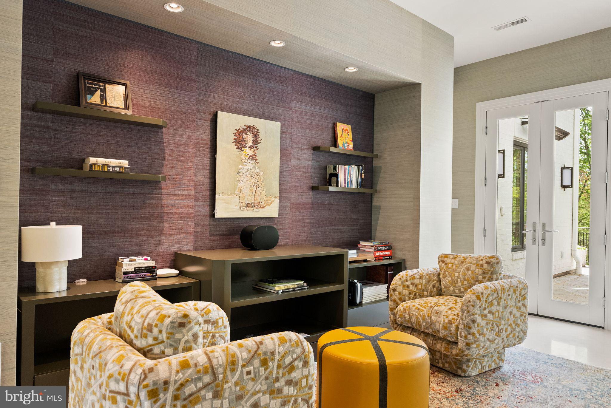 BANNOCKBURN ESTATES - Residential