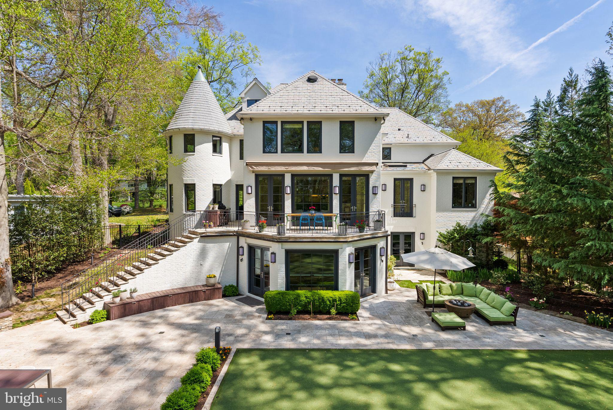 BANNOCKBURN ESTATES - Residential