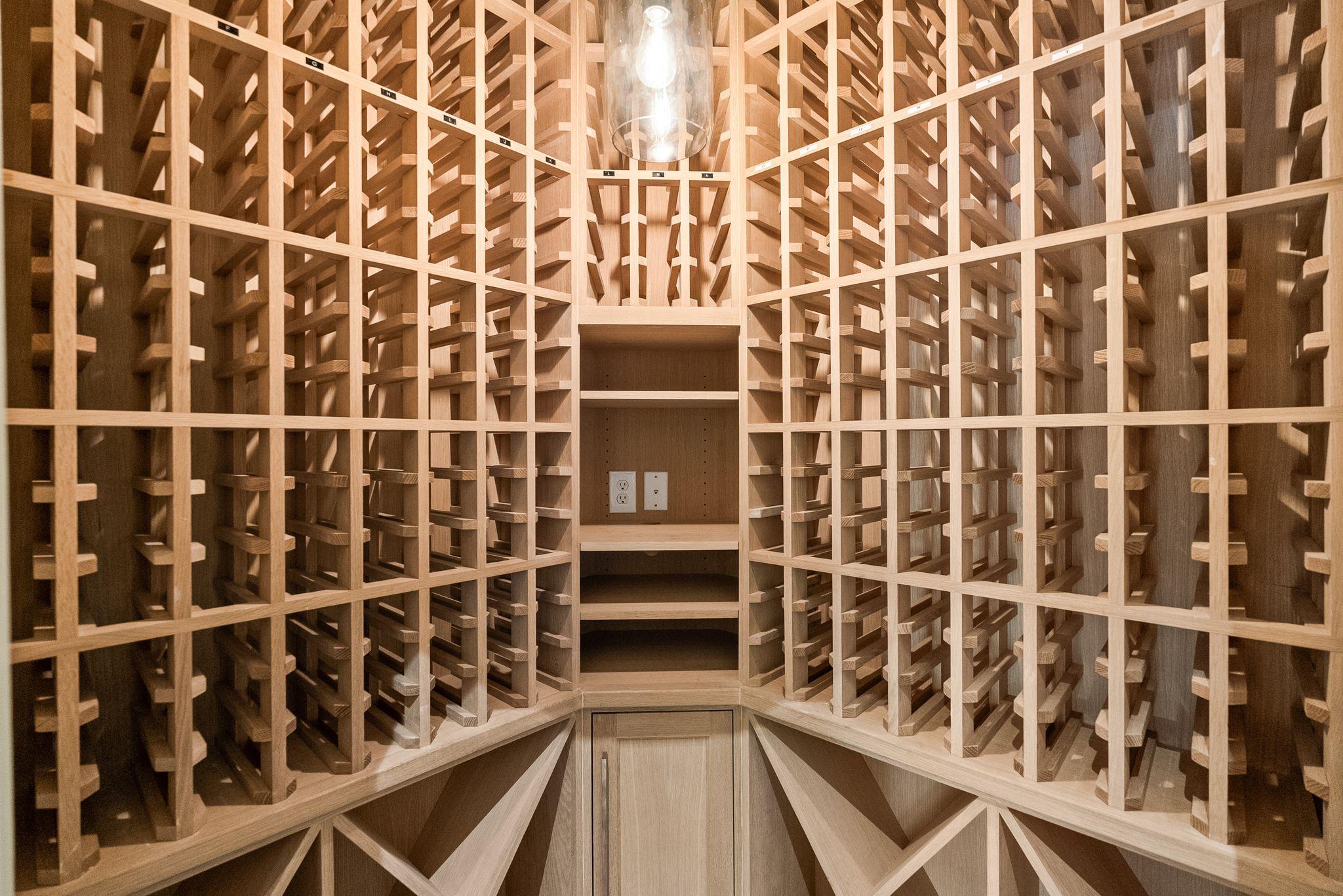 BANNOCKBURN ESTATES - Residential