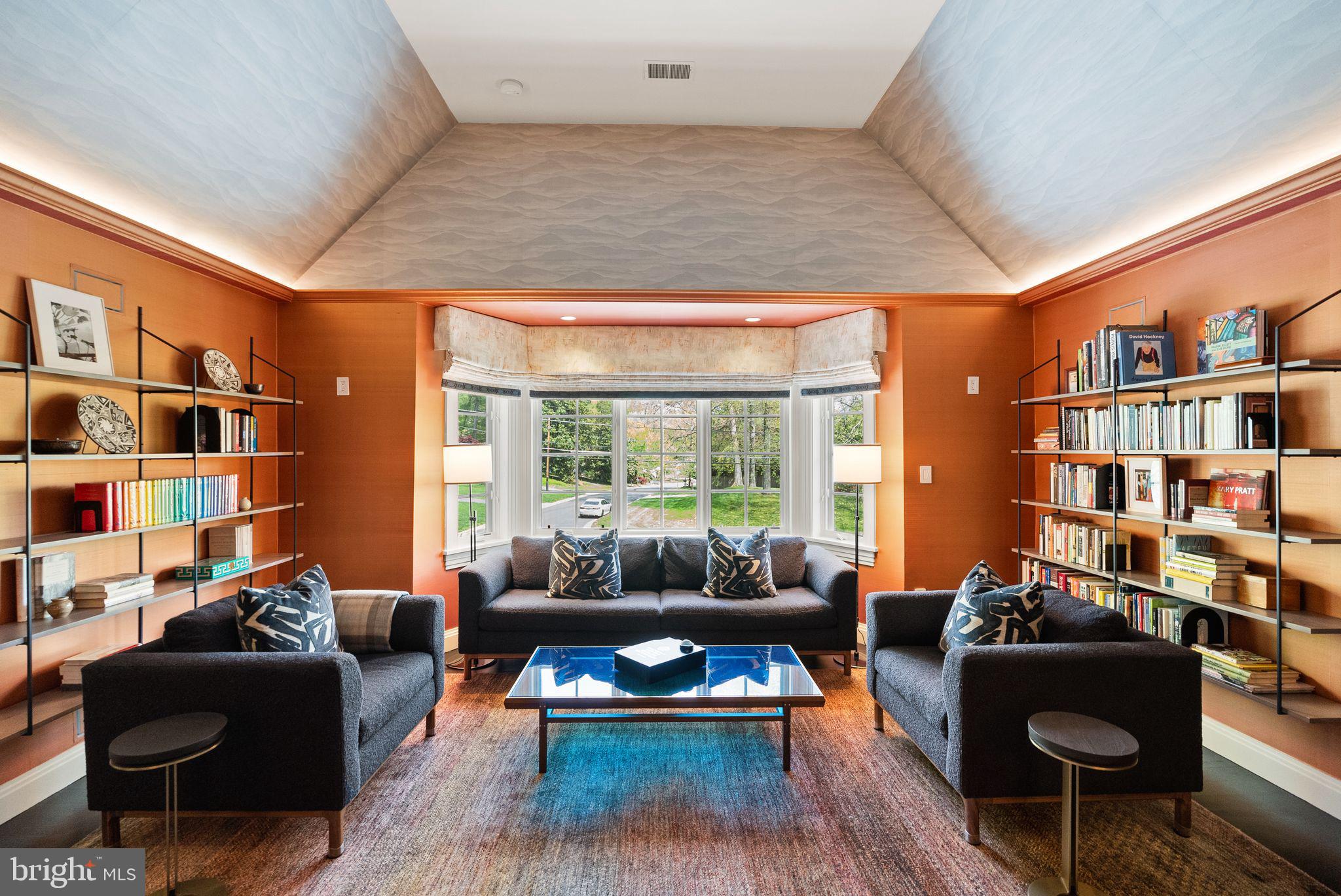 BANNOCKBURN ESTATES - Residential