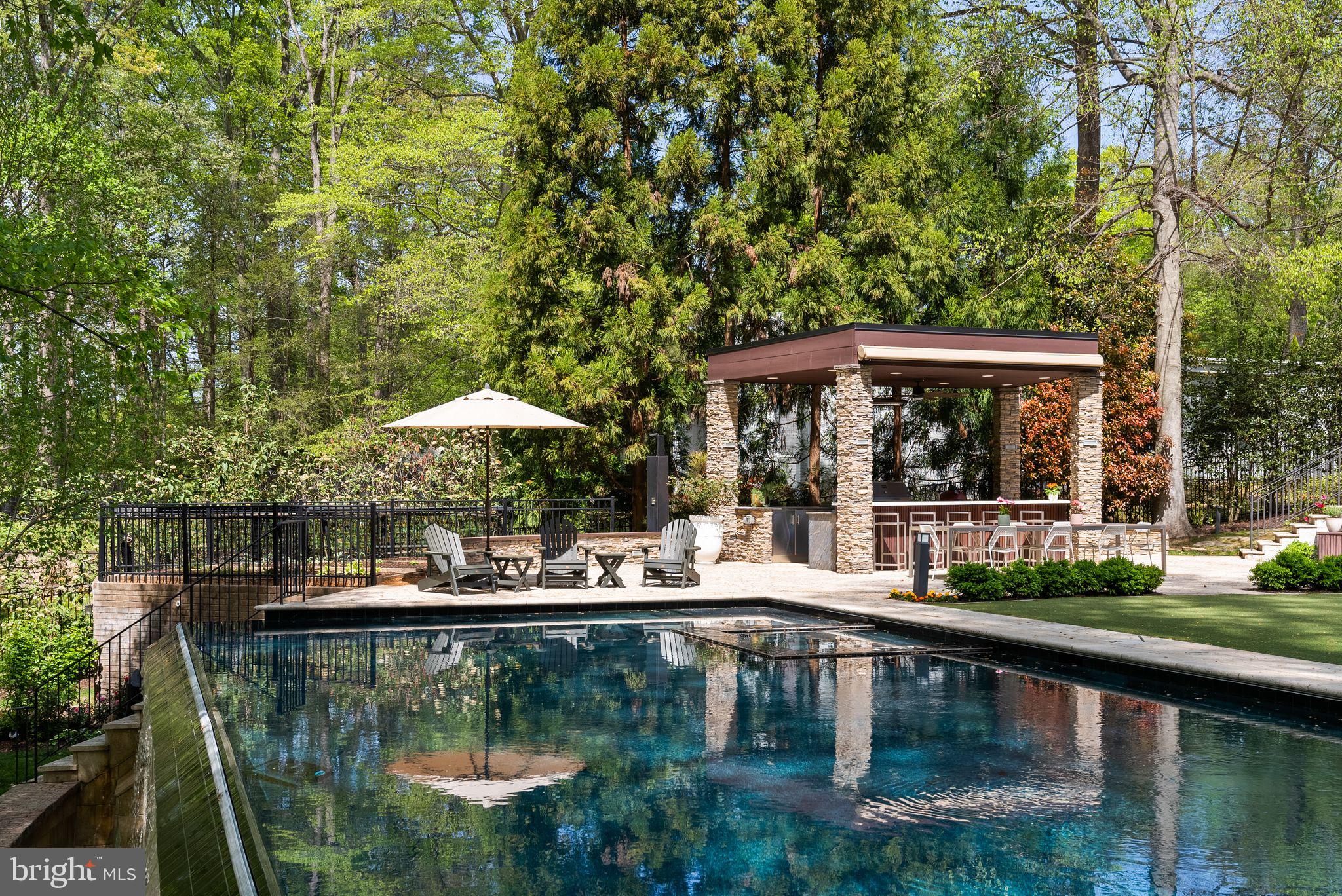 BANNOCKBURN ESTATES - Residential