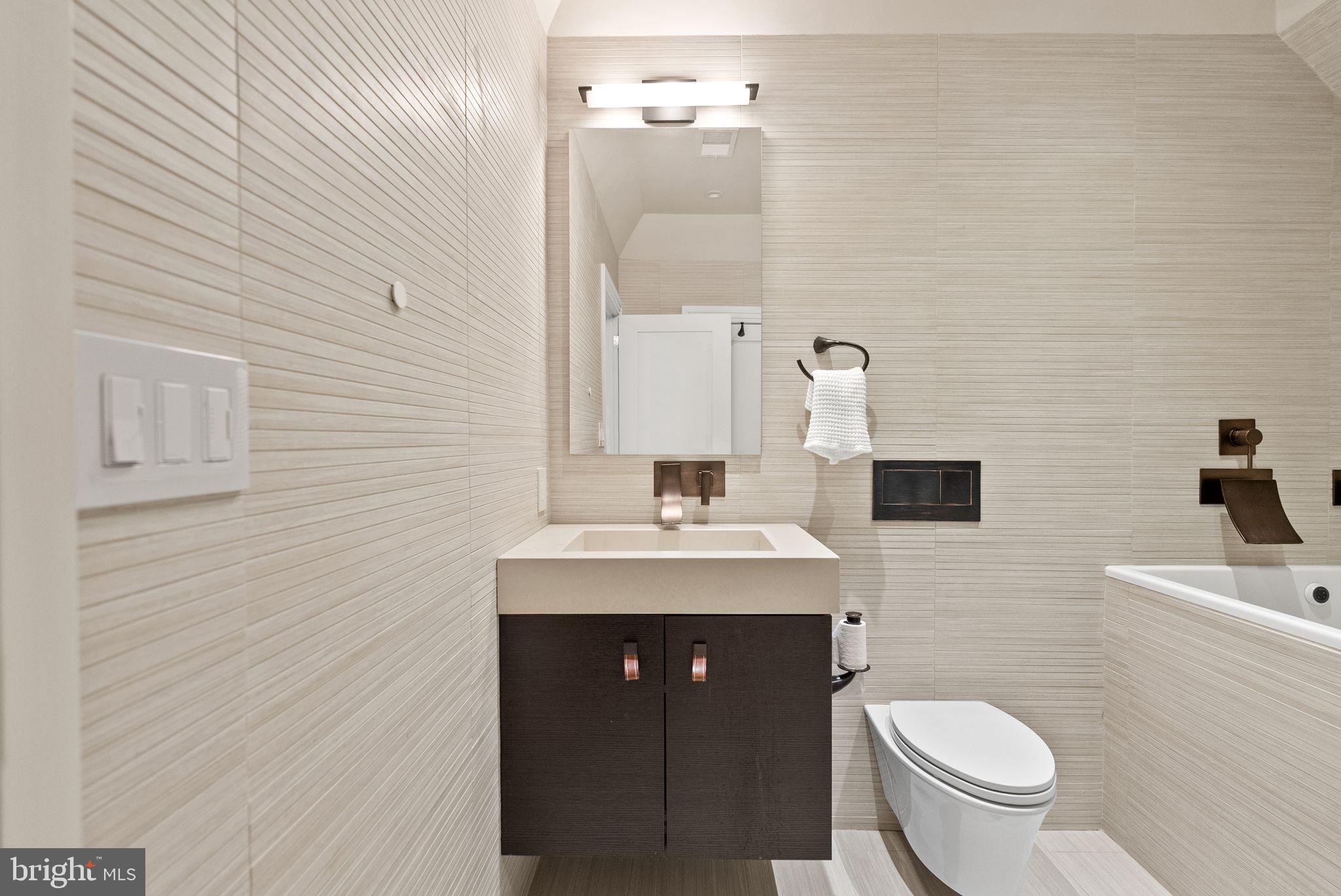 BANNOCKBURN ESTATES - Residential