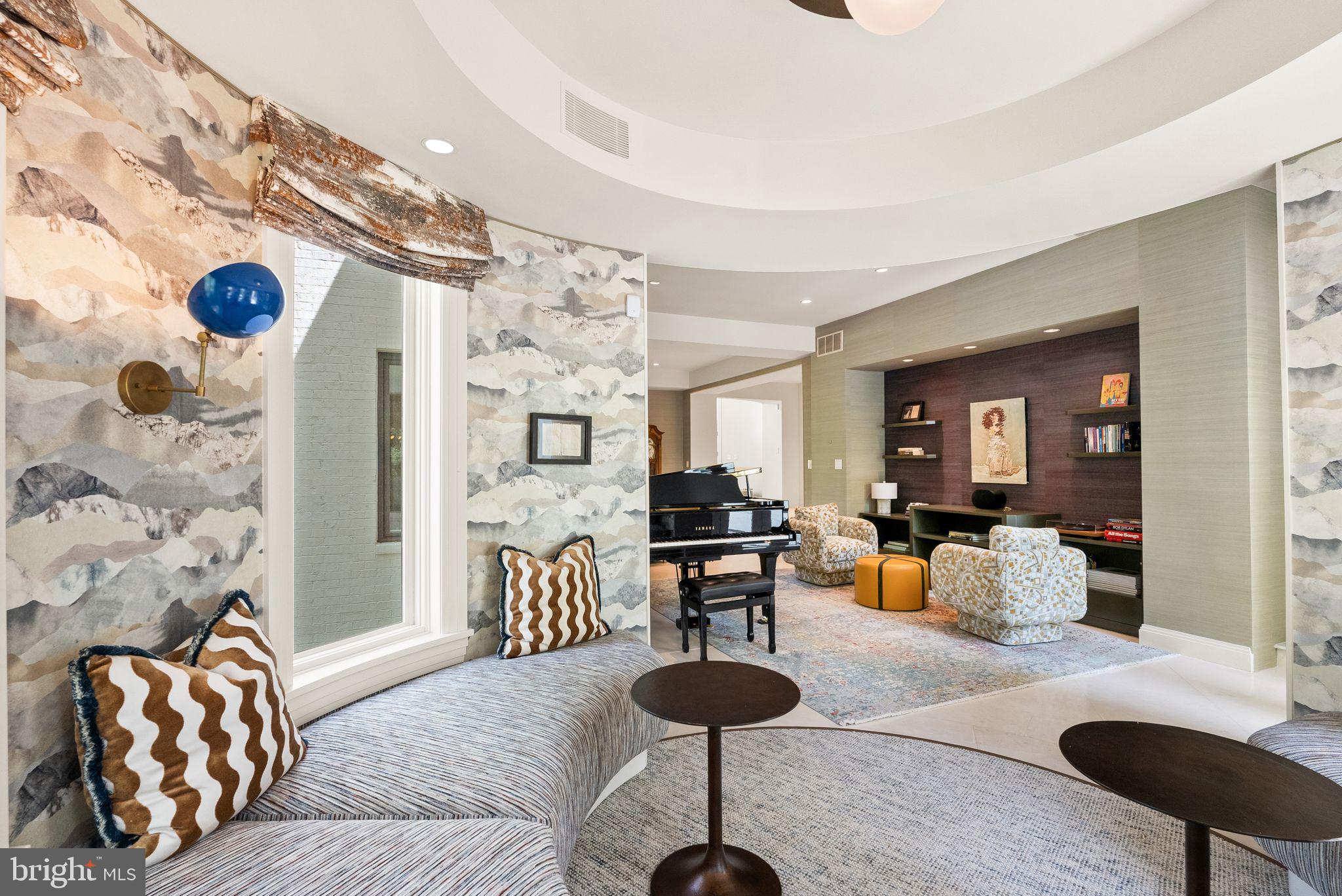 BANNOCKBURN ESTATES - Residential