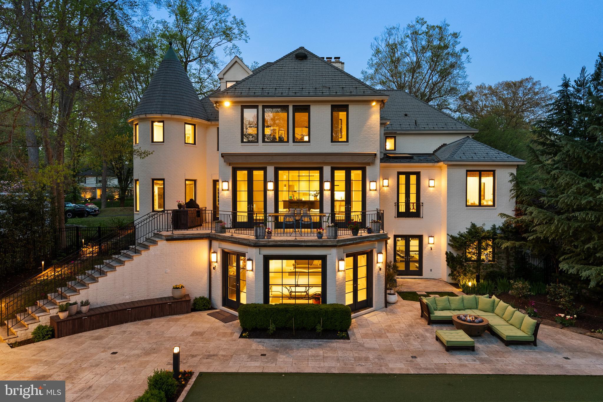 BANNOCKBURN ESTATES - Residential