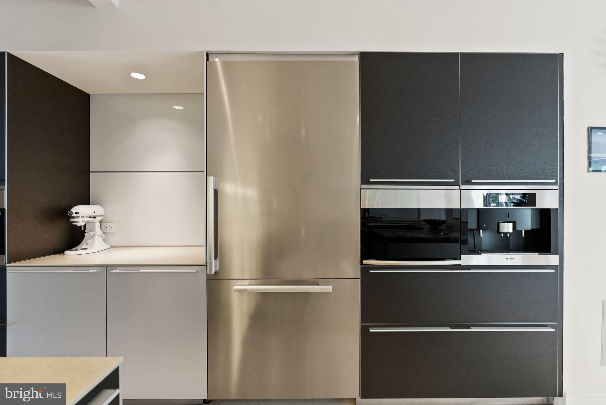 BANNOCKBURN ESTATES - Residential