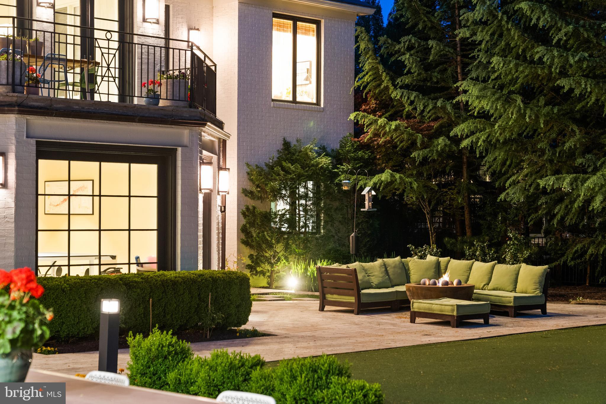 BANNOCKBURN ESTATES - Residential