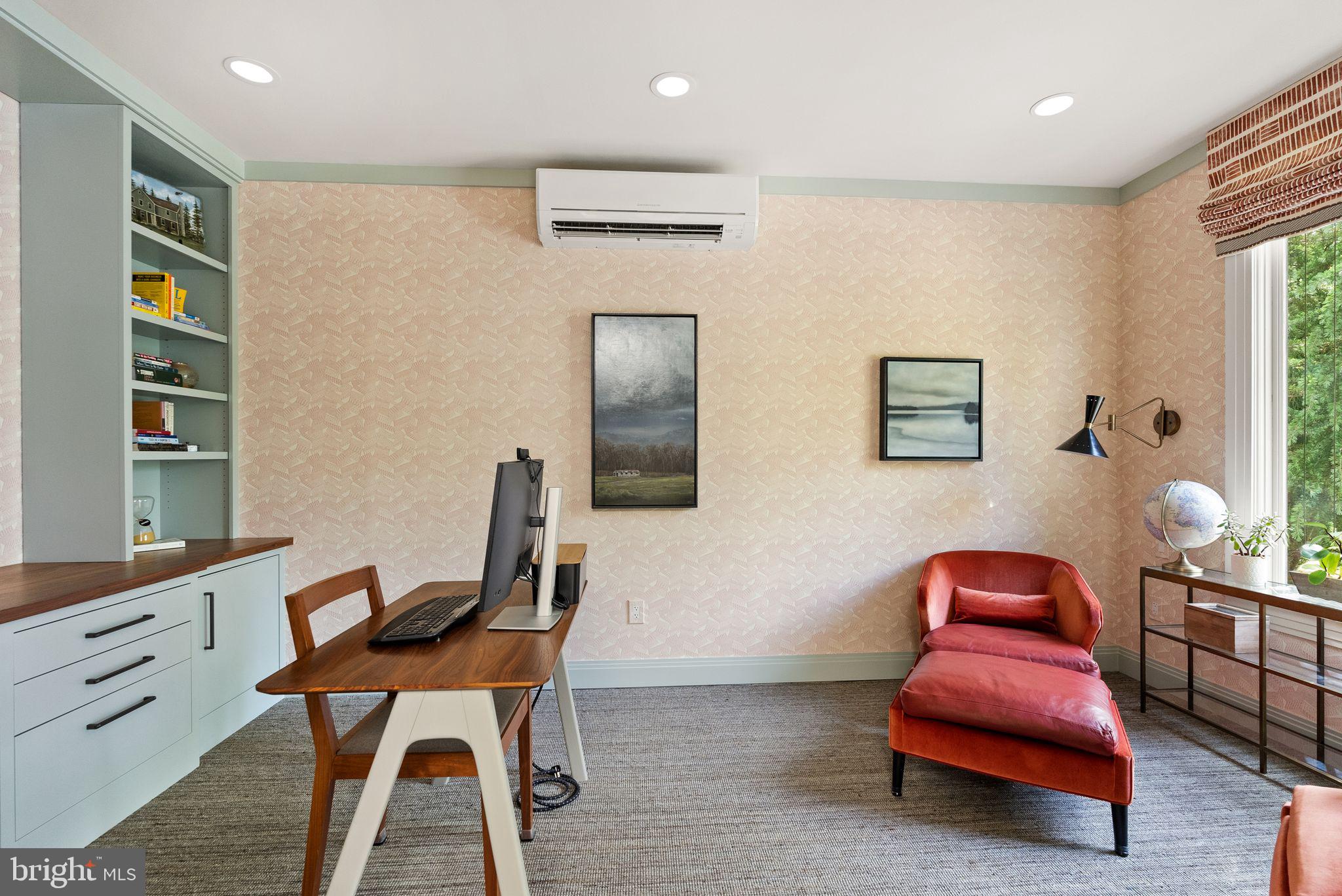 BANNOCKBURN ESTATES - Residential