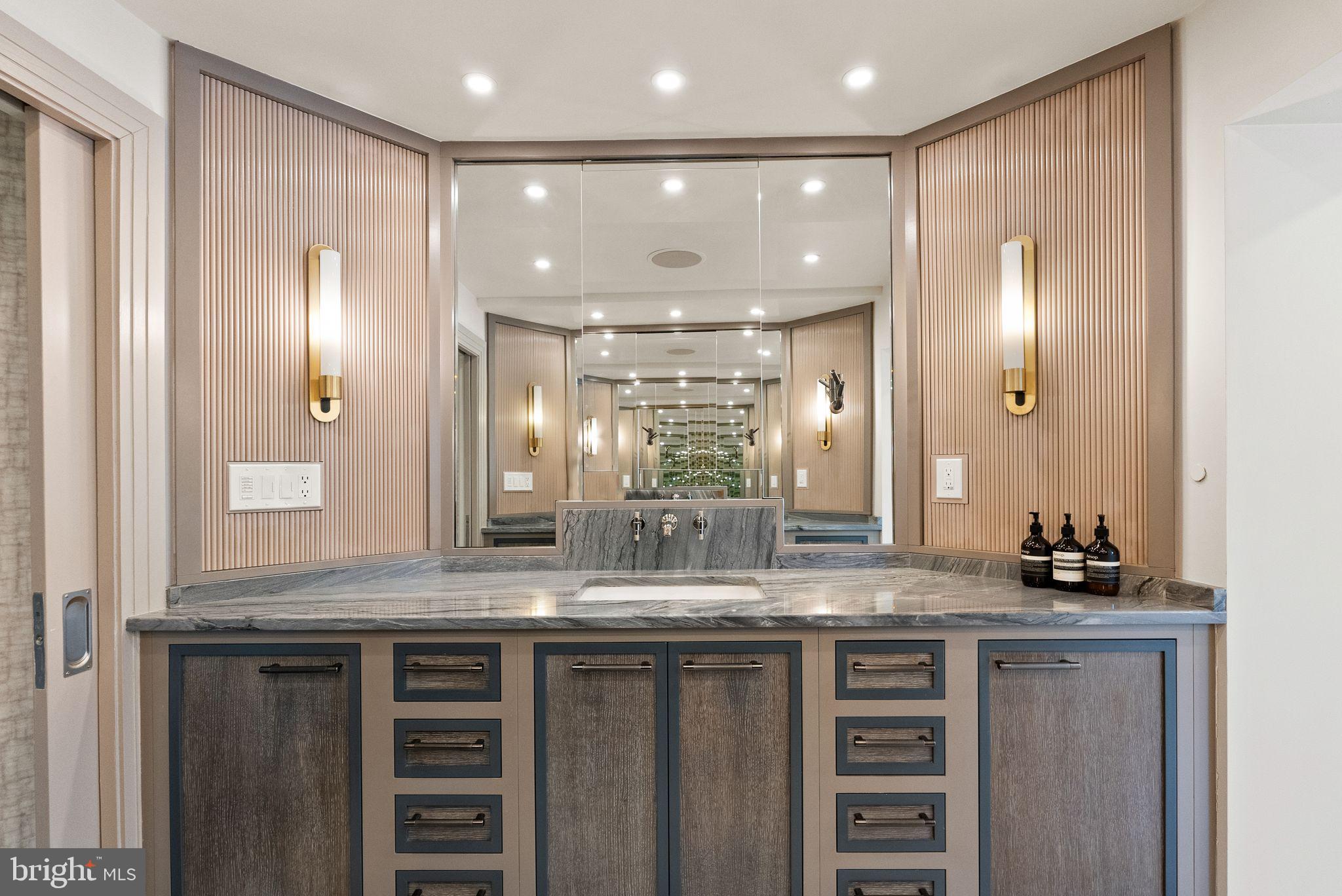 BANNOCKBURN ESTATES - Residential