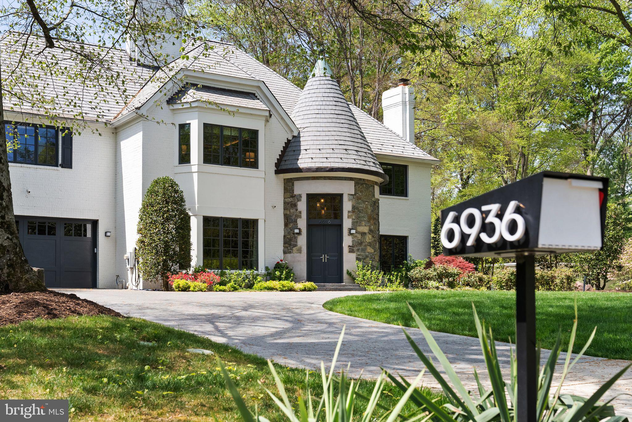 BANNOCKBURN ESTATES - Residential