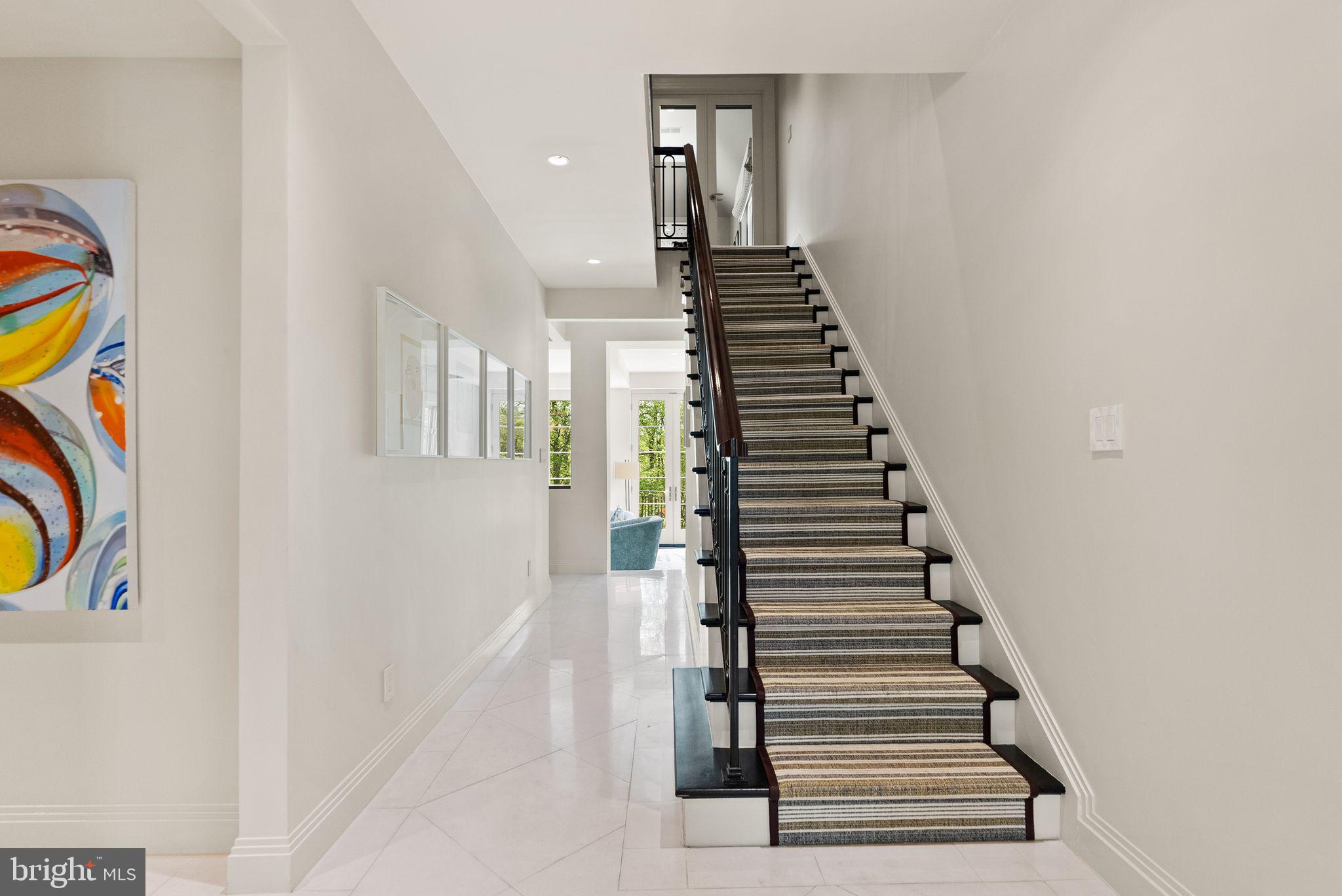 BANNOCKBURN ESTATES - Residential