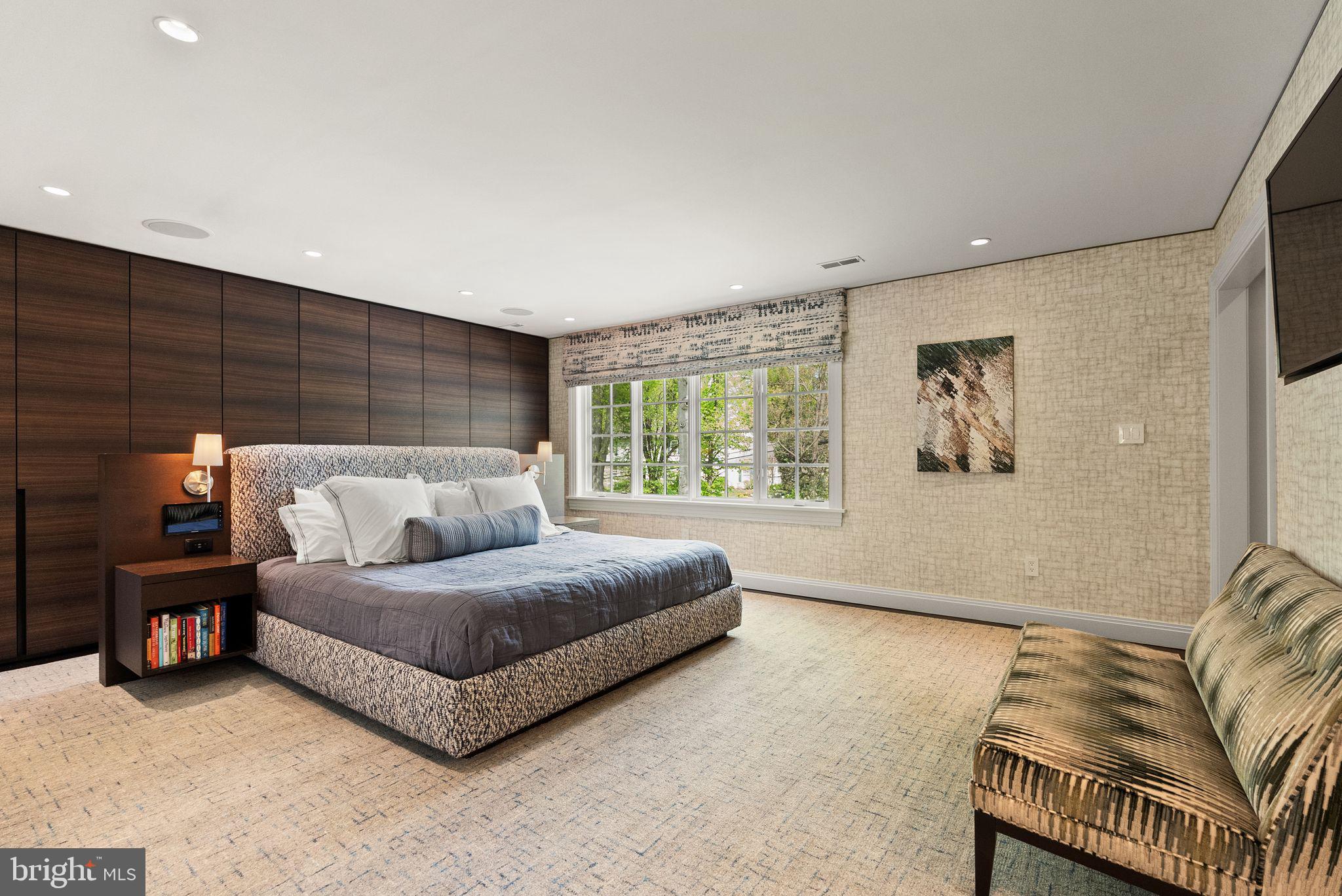 BANNOCKBURN ESTATES - Residential