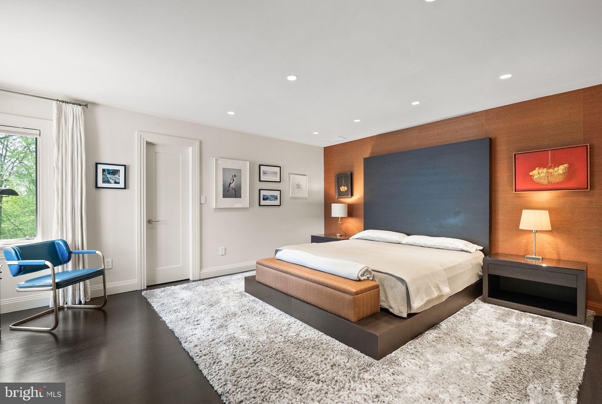 BANNOCKBURN ESTATES - Residential