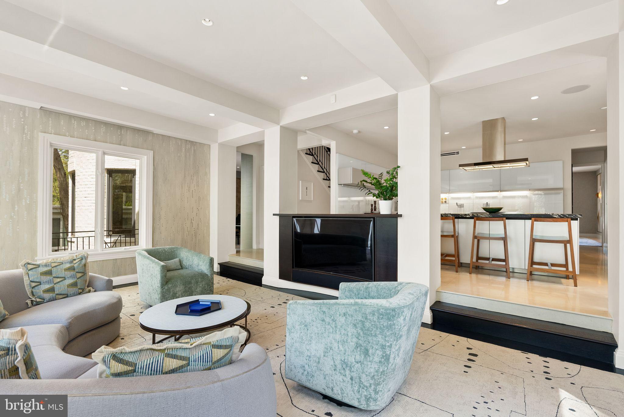 BANNOCKBURN ESTATES - Residential