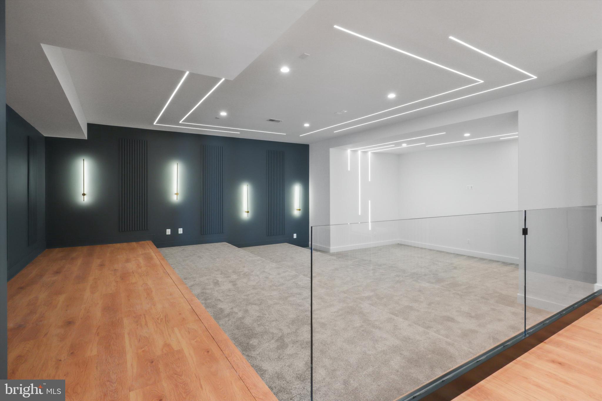 LITTLE VIENNA ESTATES - Residential