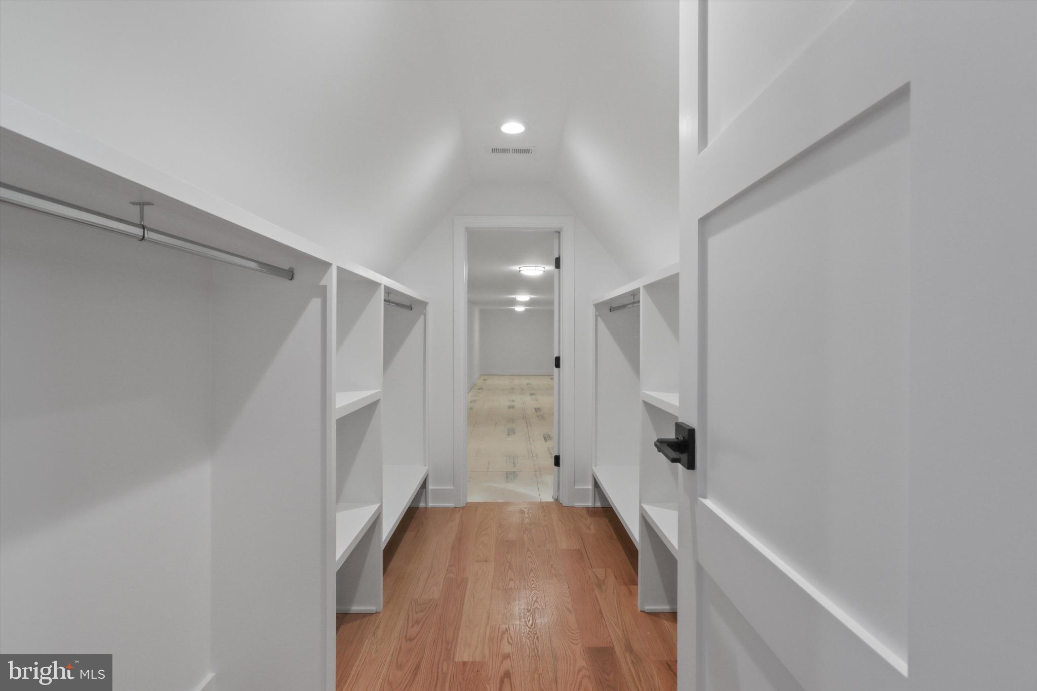 LITTLE VIENNA ESTATES - Residential