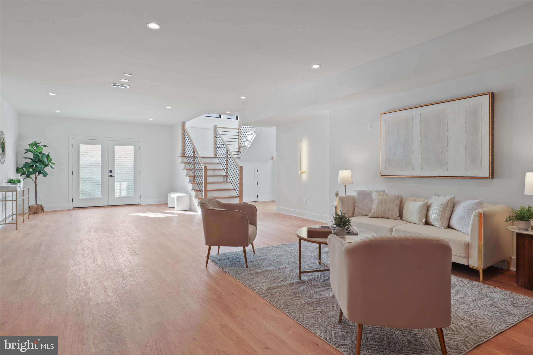 LITTLE VIENNA ESTATES - Residential