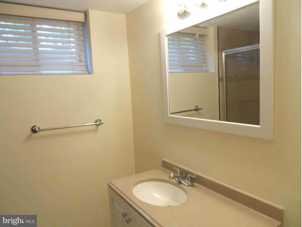 NETHERDALE - Residential Lease