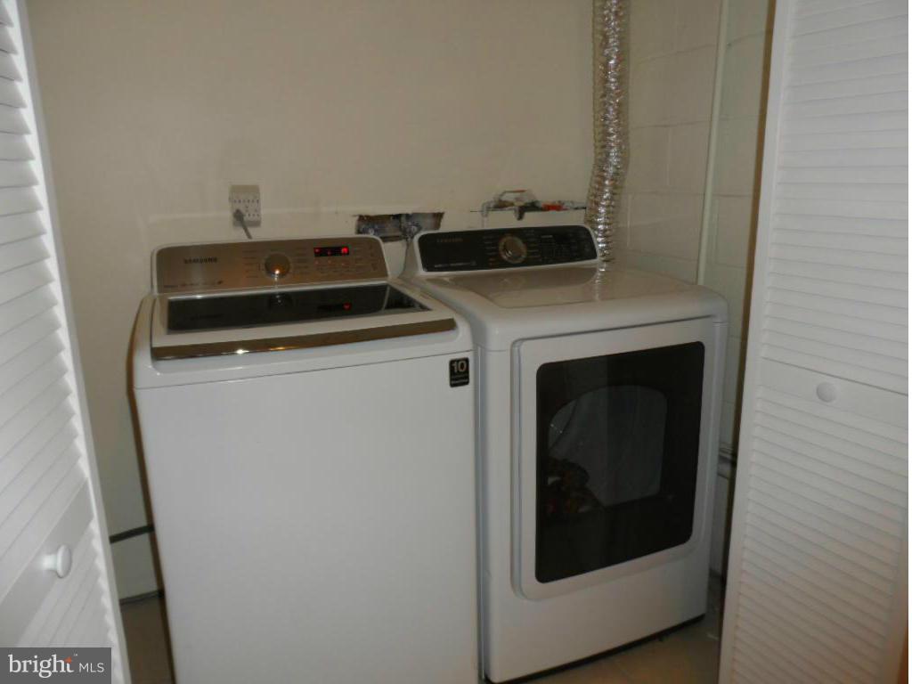 NETHERDALE - Residential Lease