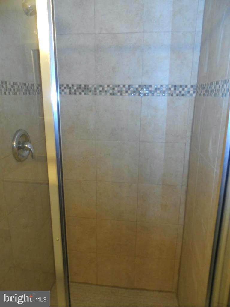 NETHERDALE - Residential Lease