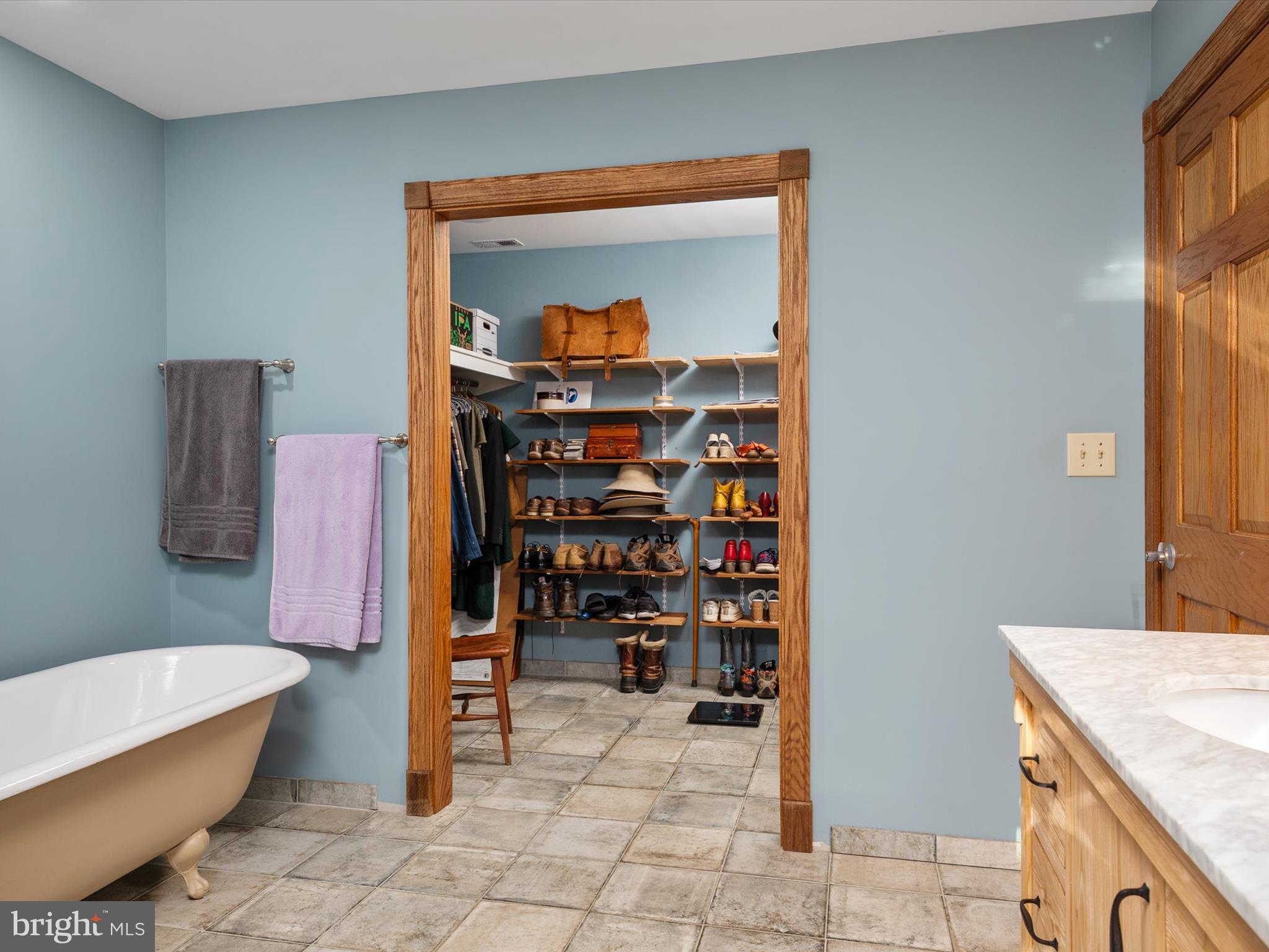 FOREST FIELD - Residential