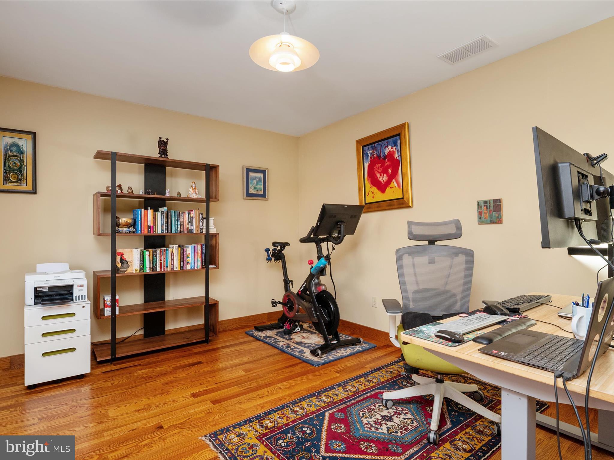 FOREST FIELD - Residential