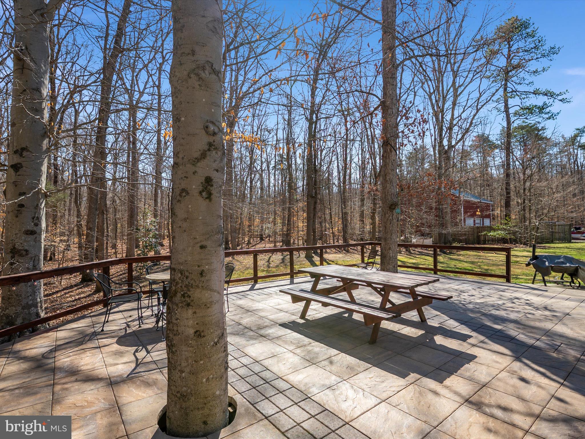 FOREST FIELD - Residential