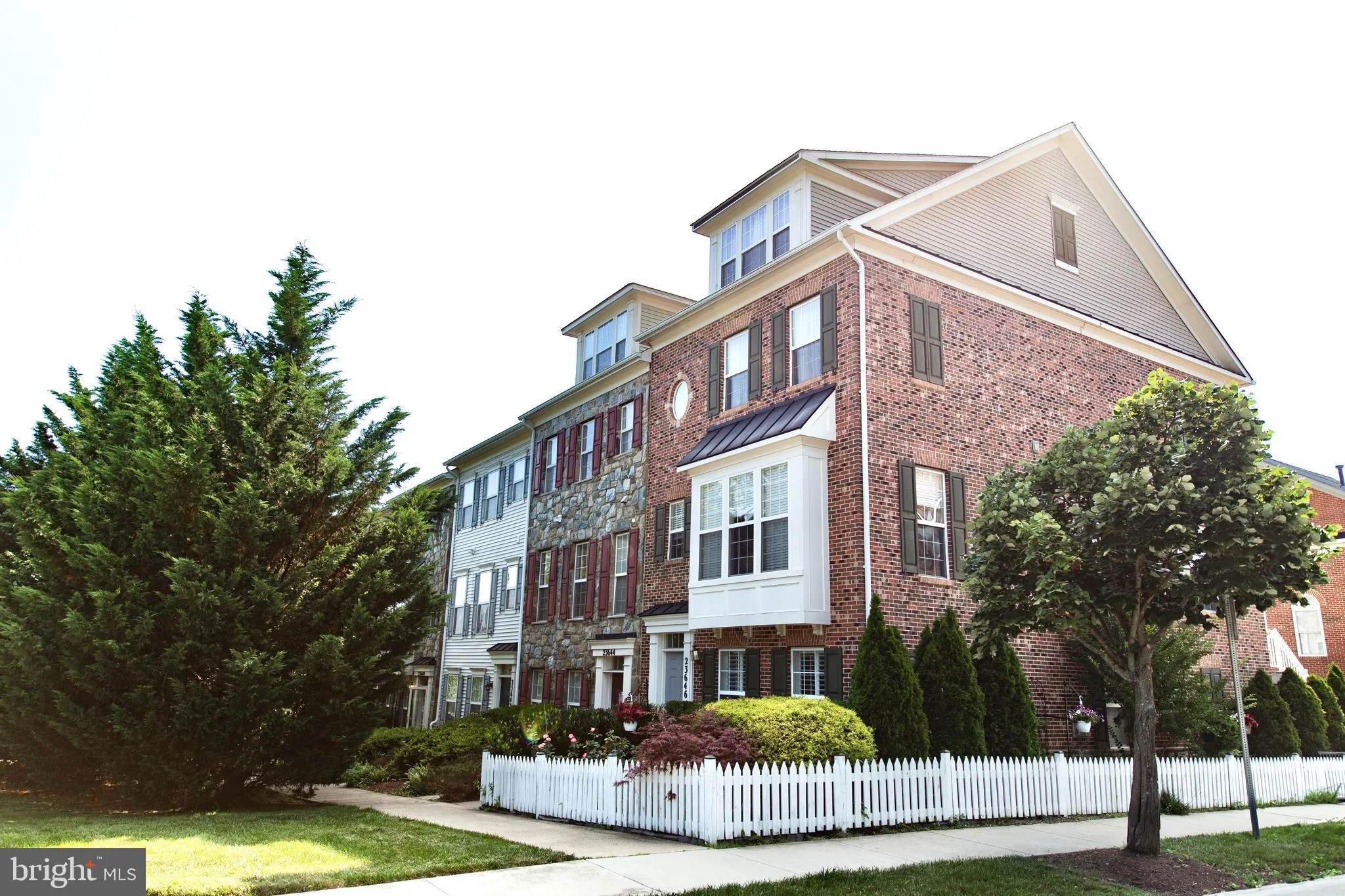 Clarksburg, Maryland 20871, United States, 4 Bedrooms Bedrooms, ,4 BathroomsBathrooms,Residential,Active,167004