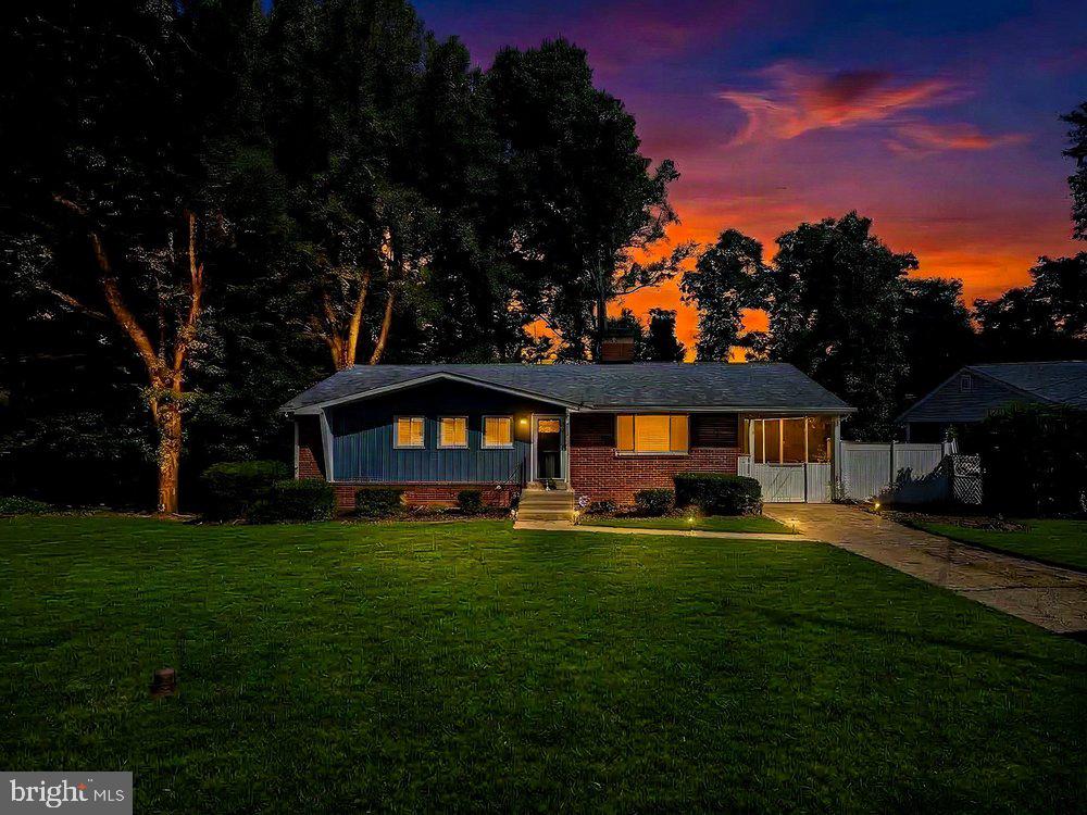 7600 HAMLET STREET