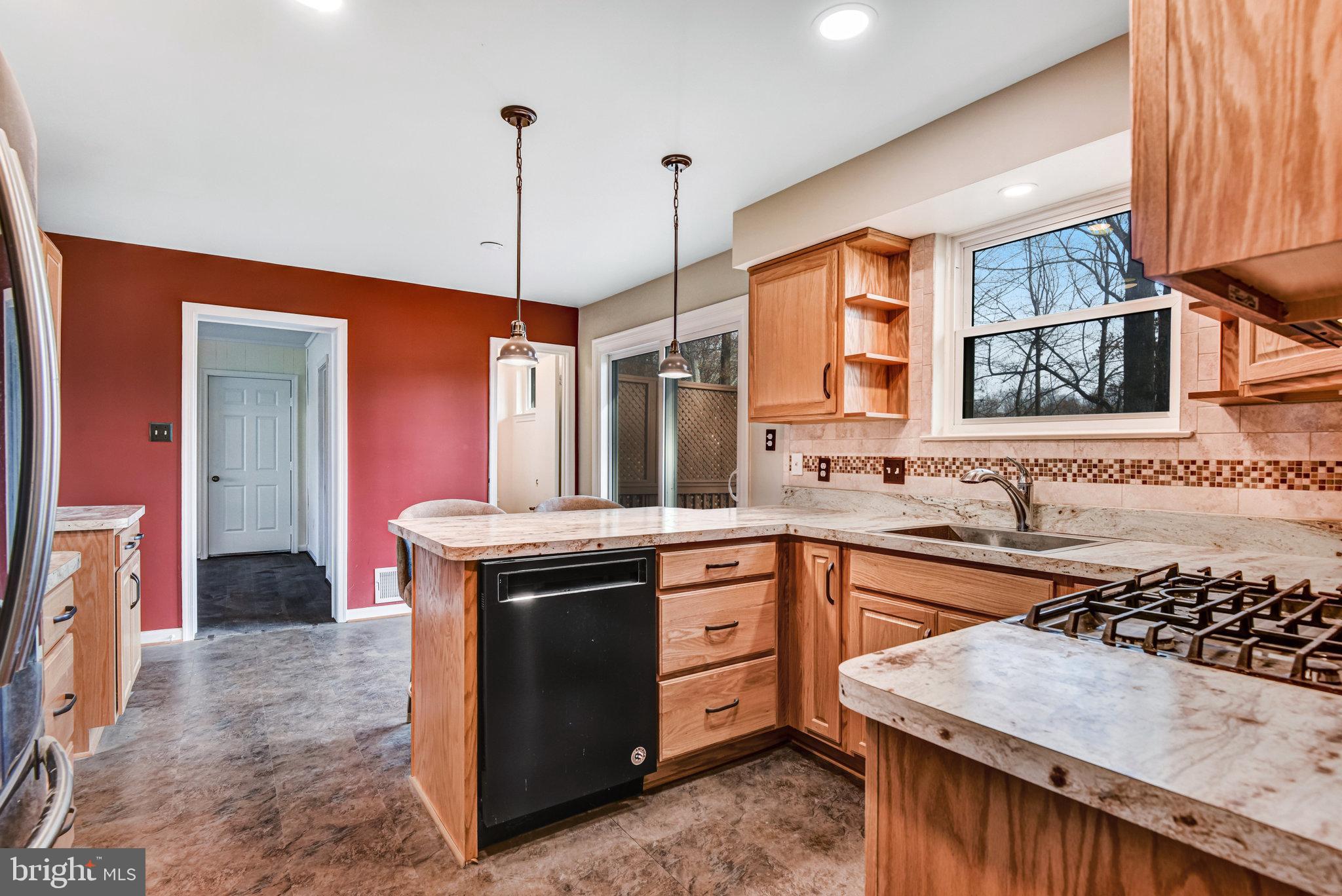 5370 GAINSBOROUGH DRIVE