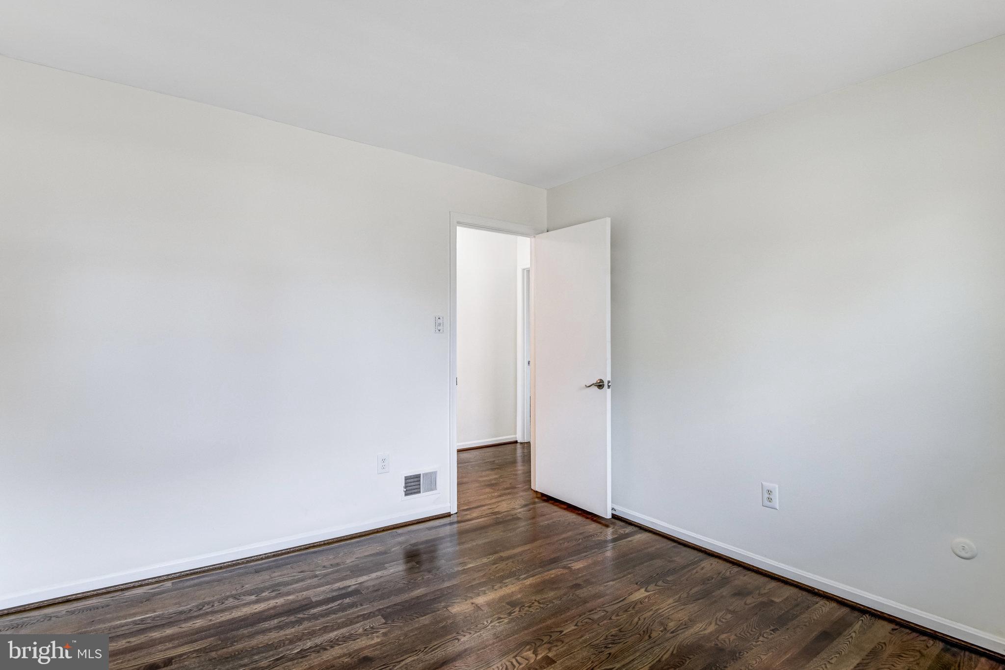 KINGS PARK WEST - Residential