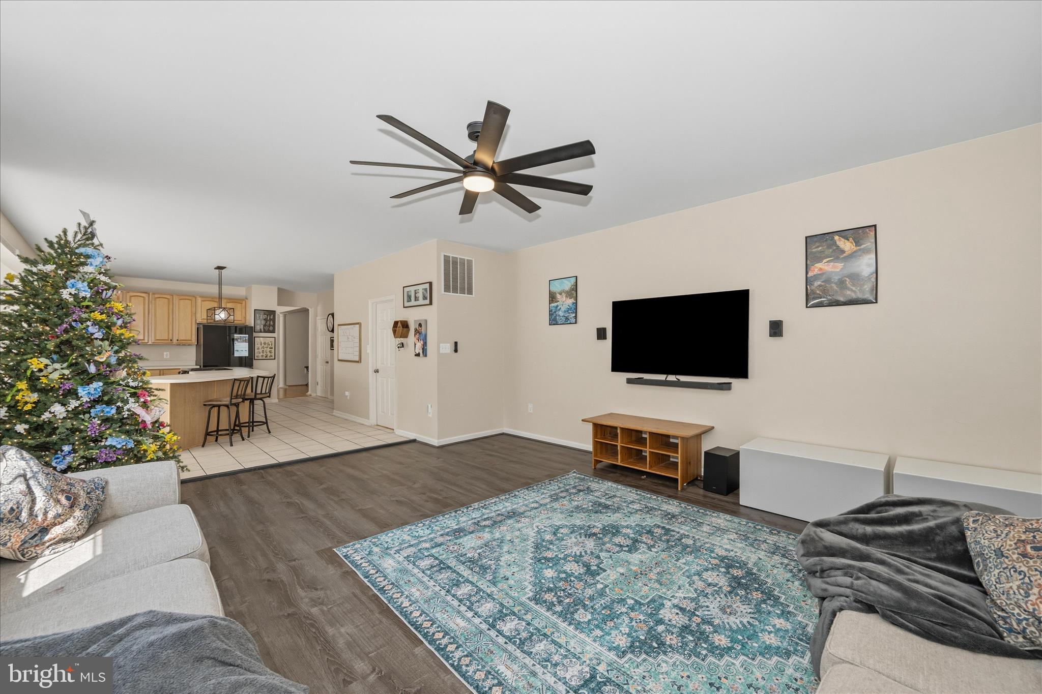 CRESTVIEW - Residential