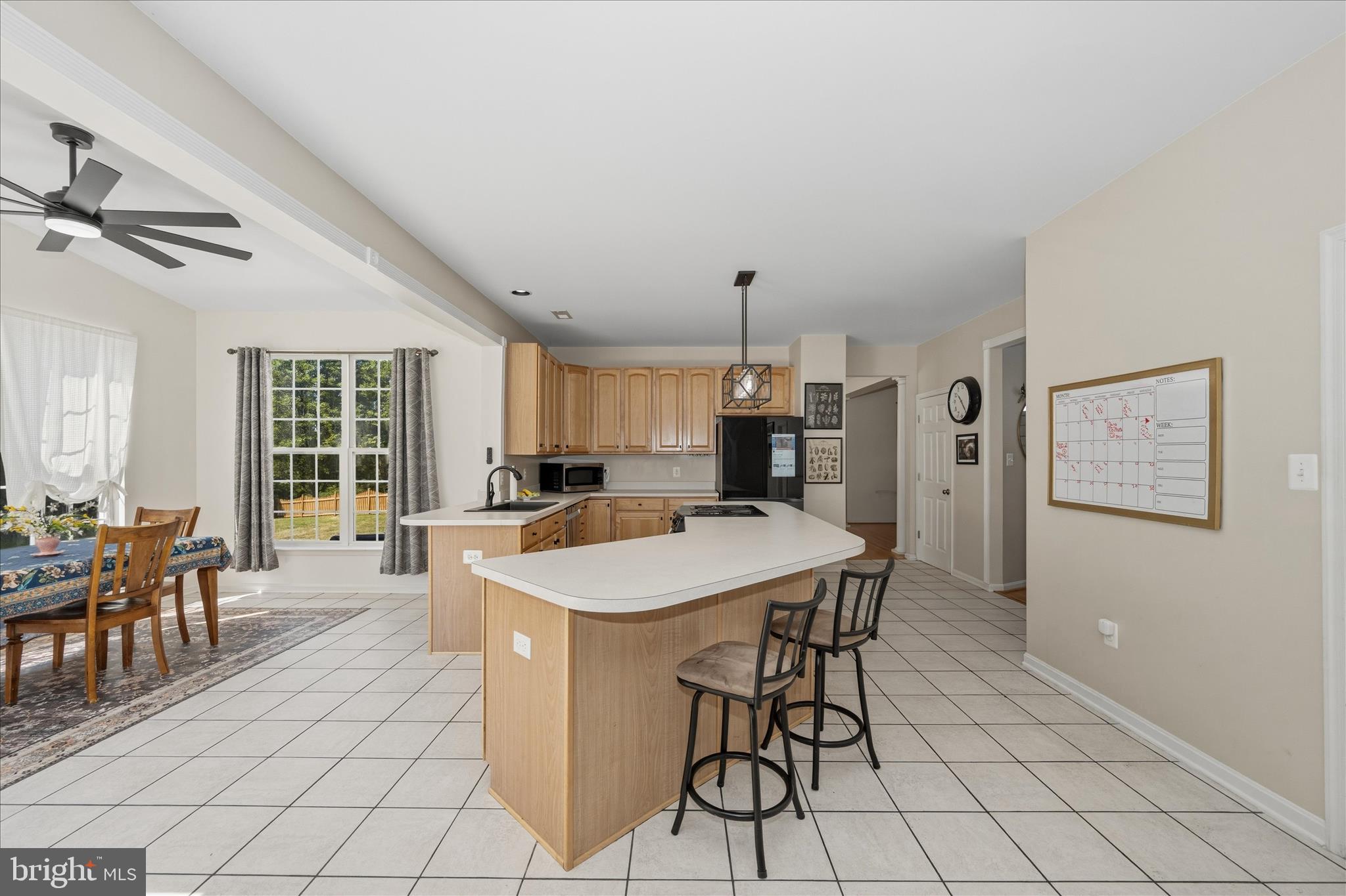 CRESTVIEW - Residential