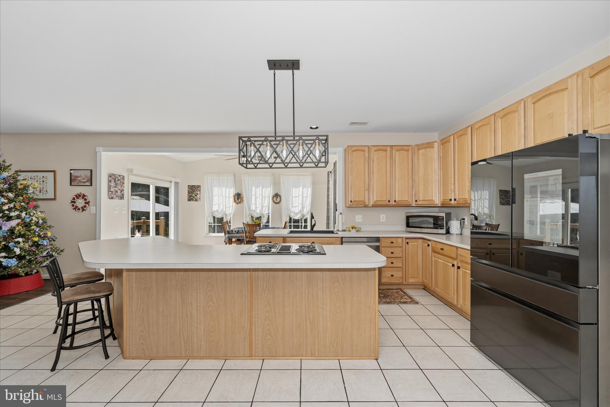 CRESTVIEW - Residential