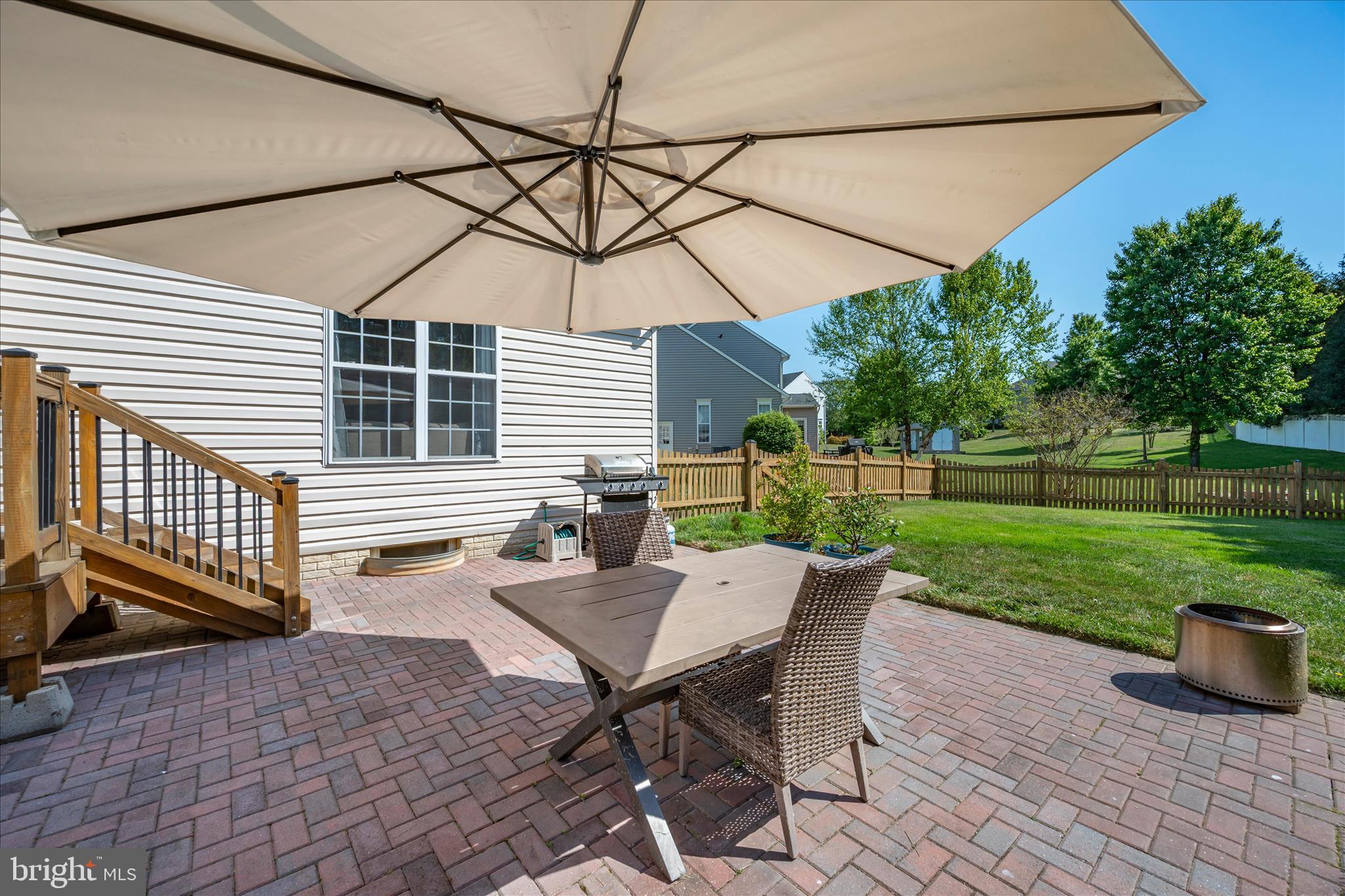 CRESTVIEW - Residential