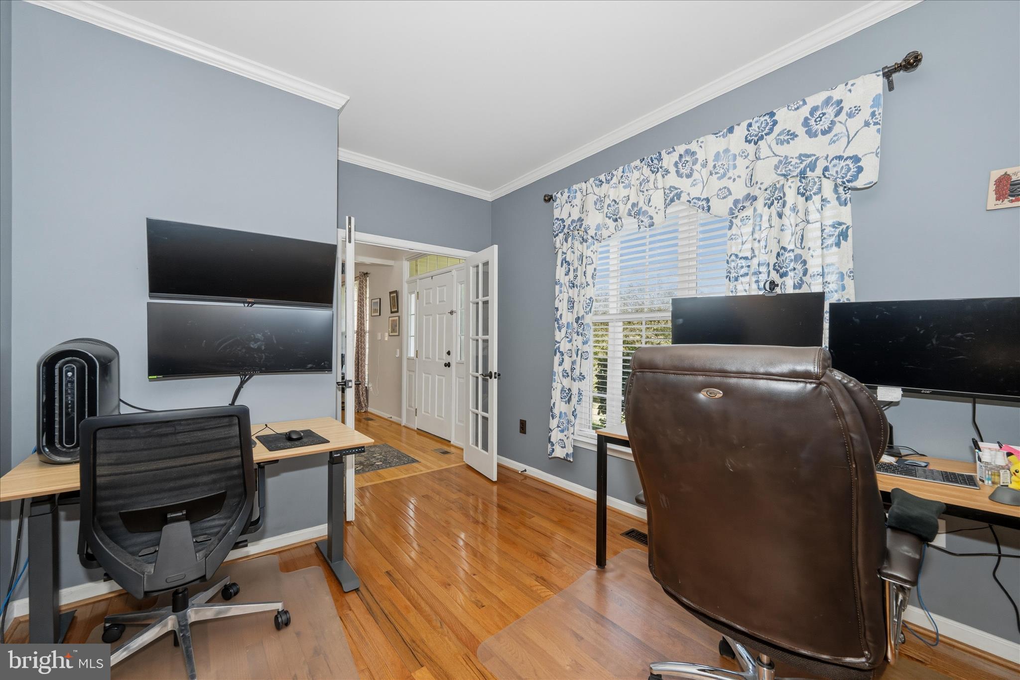 CRESTVIEW - Residential