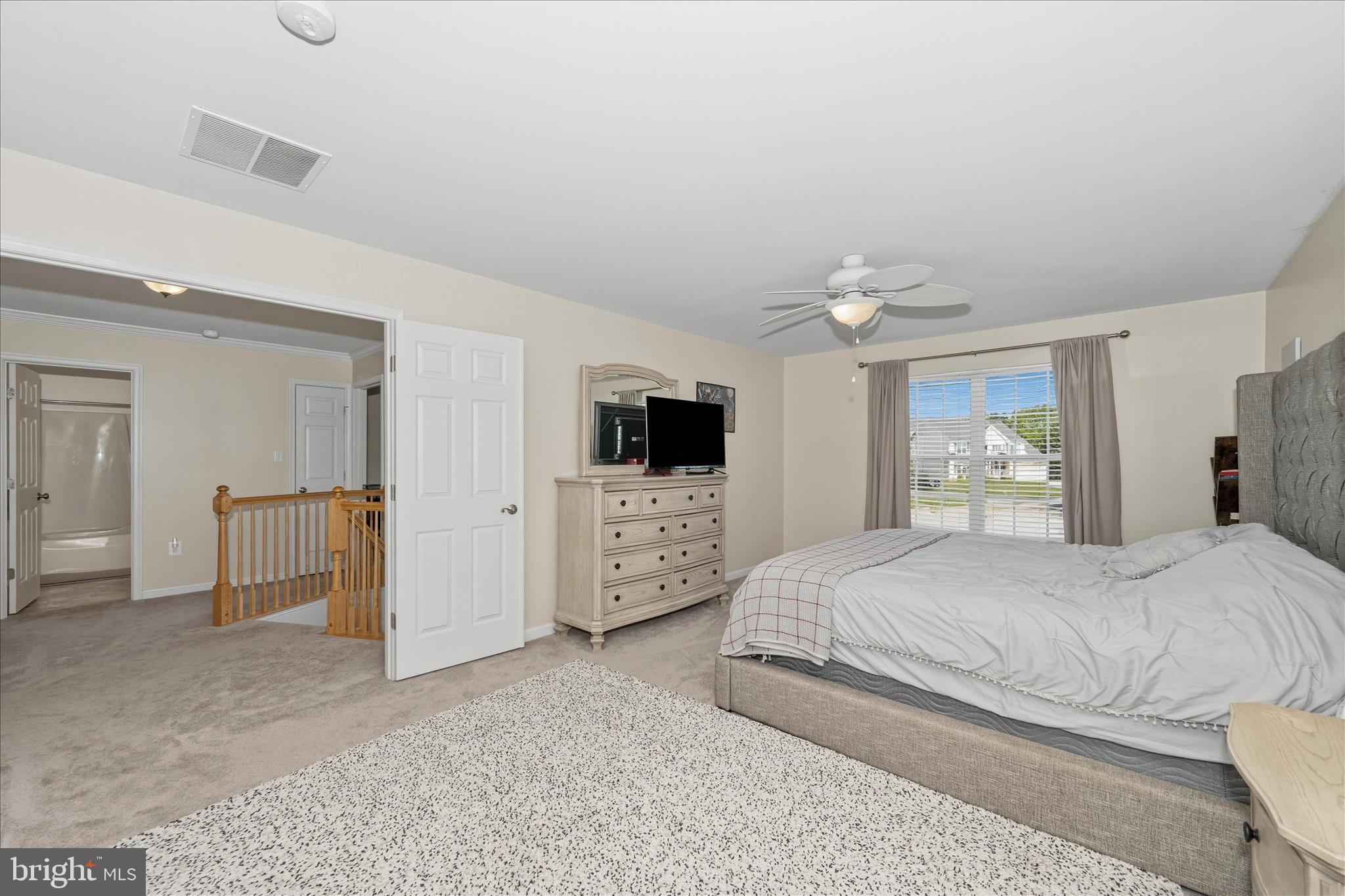 CRESTVIEW - Residential