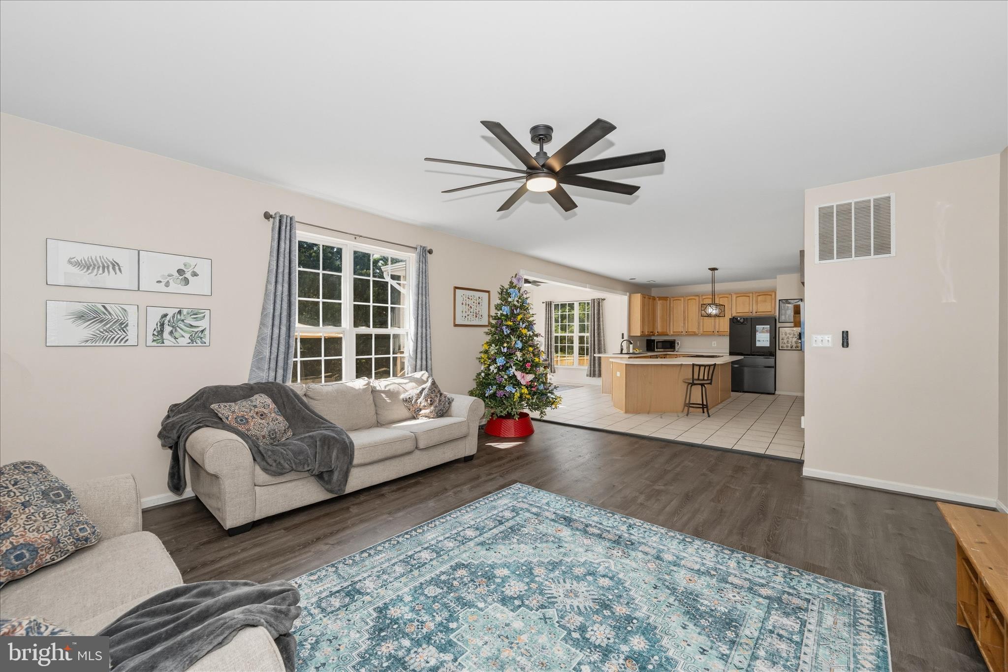 CRESTVIEW - Residential