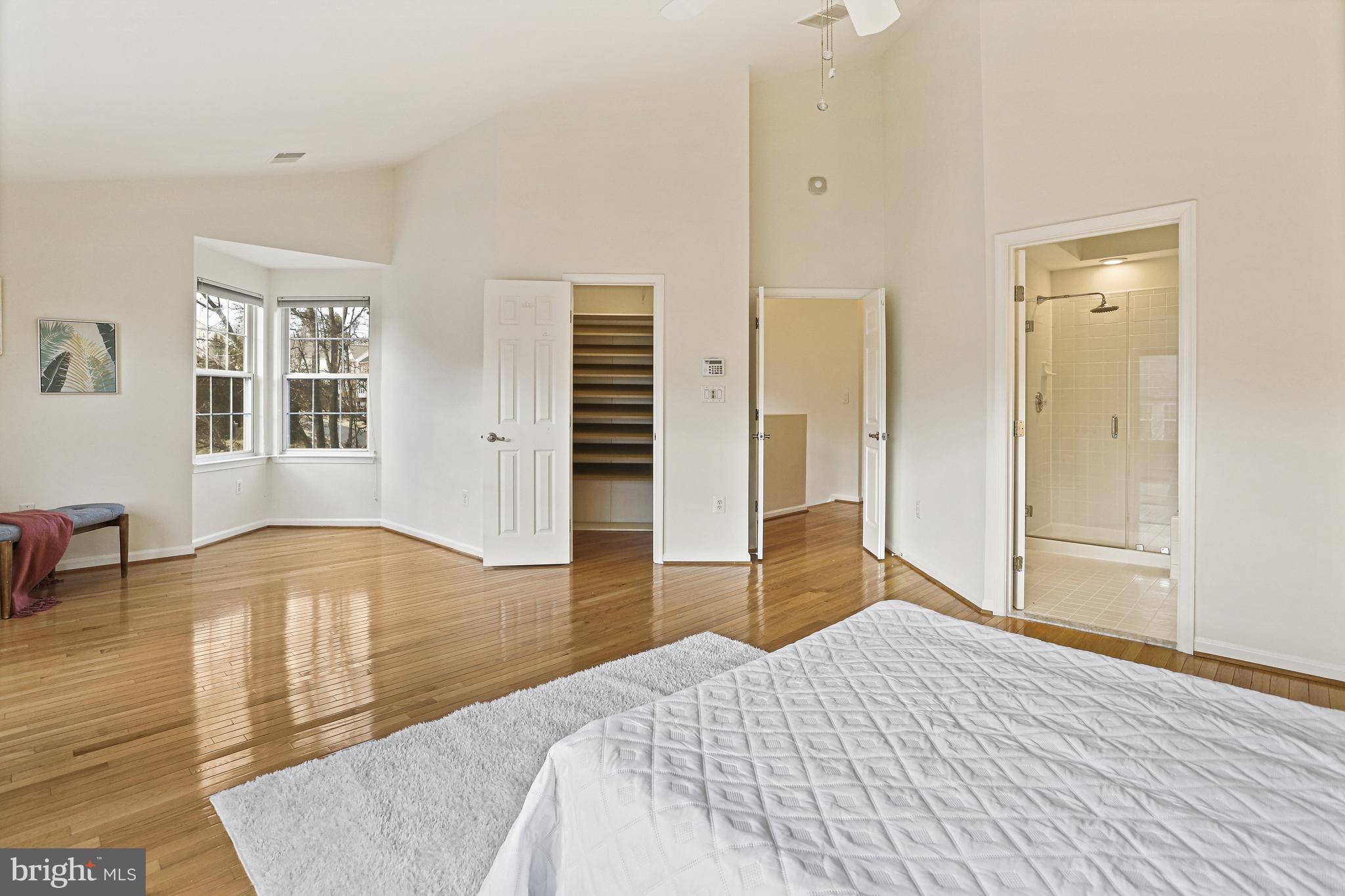 KINGSTOWNE - Residential