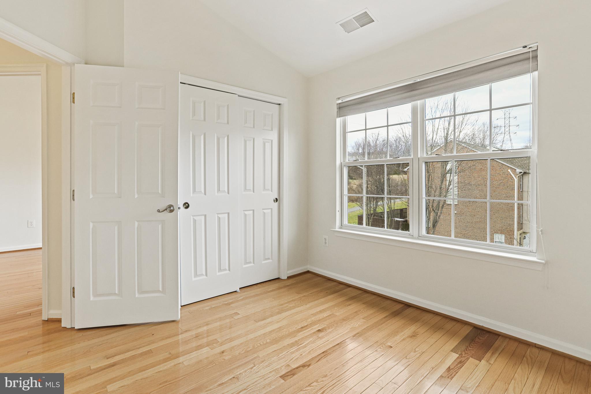 KINGSTOWNE - Residential