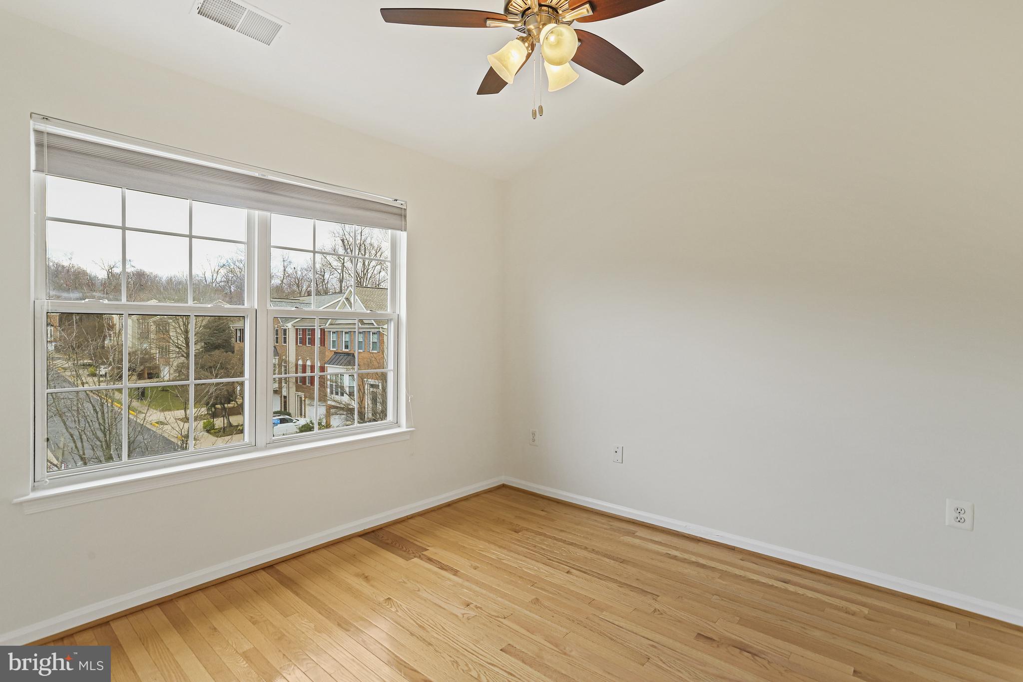 KINGSTOWNE - Residential